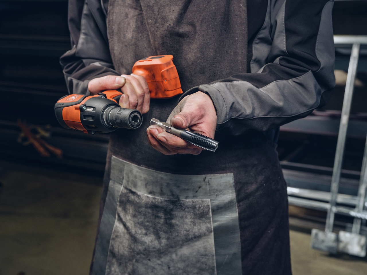 Cordless impact wrench ASCD 18-300 W2 AS Impact tapping set