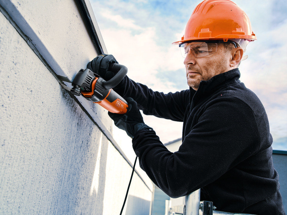 MULTIMASTER MM 700 1.7 Q Saumasaneeraus