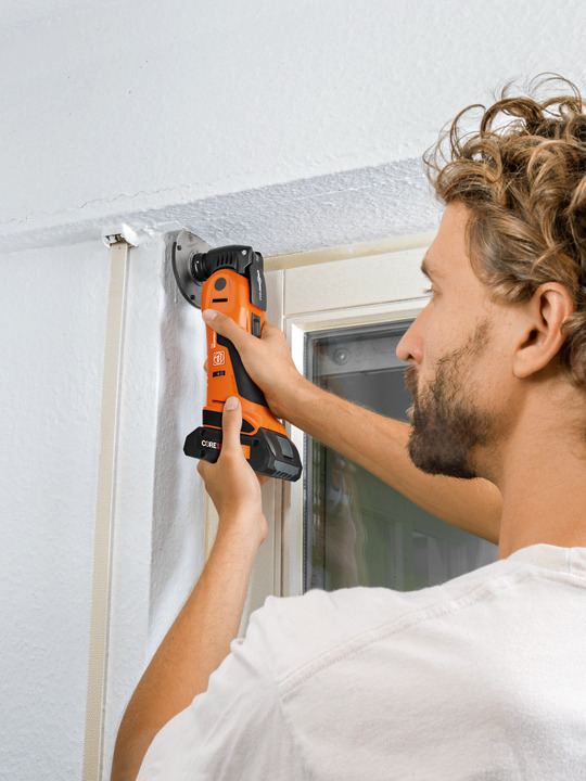 MULTIMASTER a batería AMM 700 Max AS