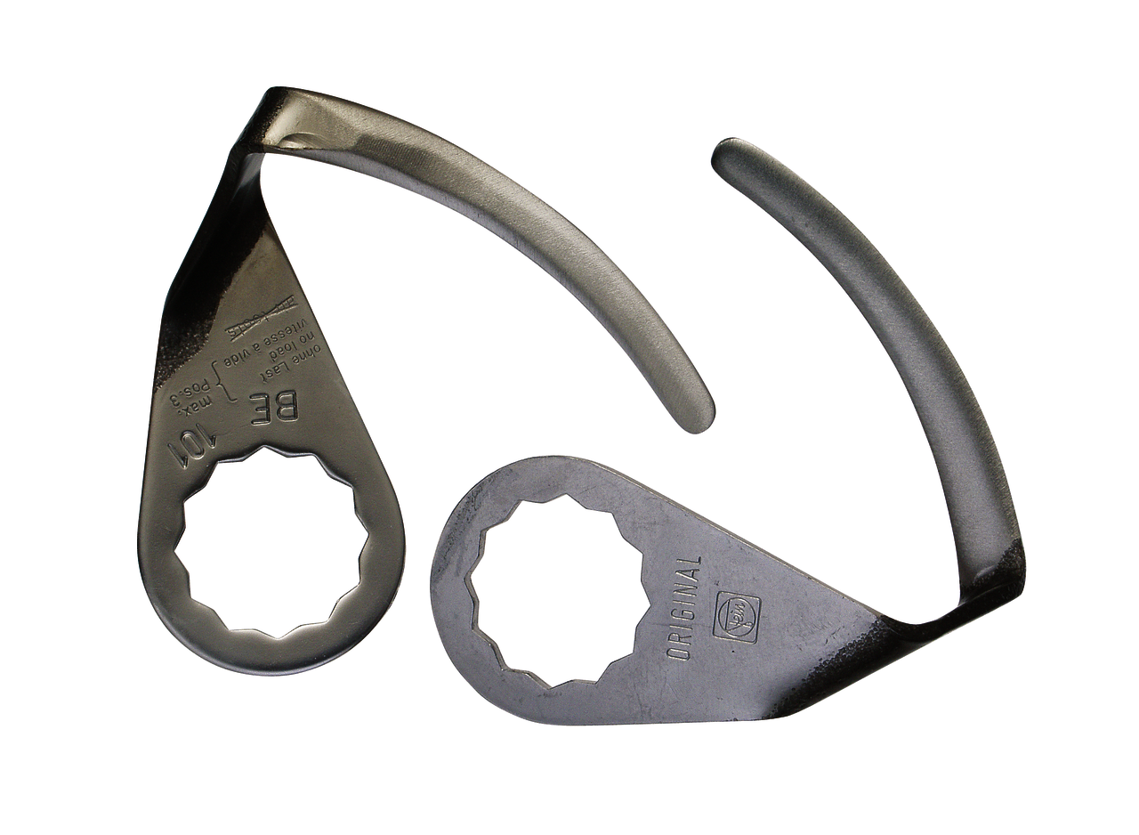 U-shaped cutting blade