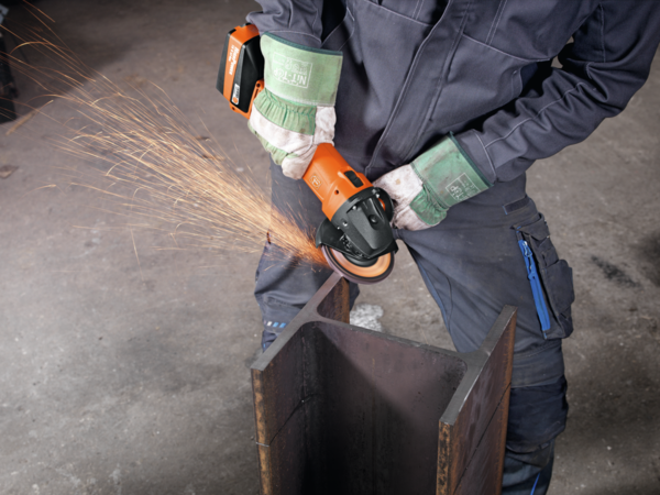 CCG 18-125 BL Select