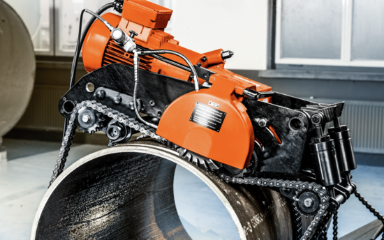 Pipe milling machine